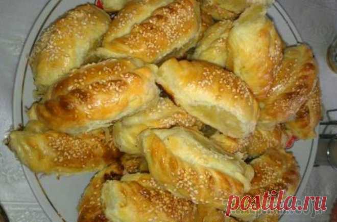 Гезлевские слоенные пирожки с мясом(Гезлев катмерли янтыклар)