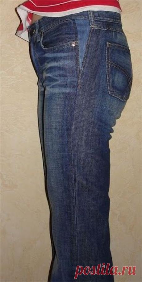 Идеи, как стильно расширить джинсы, которые стали малы Джинсы со временем могут стать малы, и это ещё не значит, что их нужно выбрасывать. Если джинсы в отличном состоянии, они одни из ваших любимых — такие удобные и стильные — то спасите их своими руками!