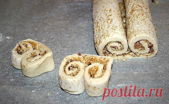 Печенье Ушки из слоеного теста - рецепт и способ приготовления, ингридиенты | sloosh