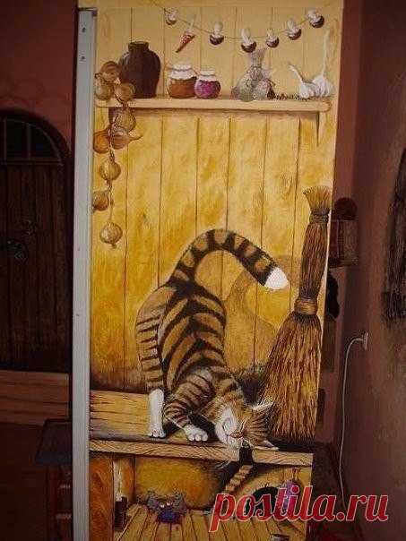 Ваш скучный белый холодильник не вписывается в интерьер? Это можно решить весьма изысканно.