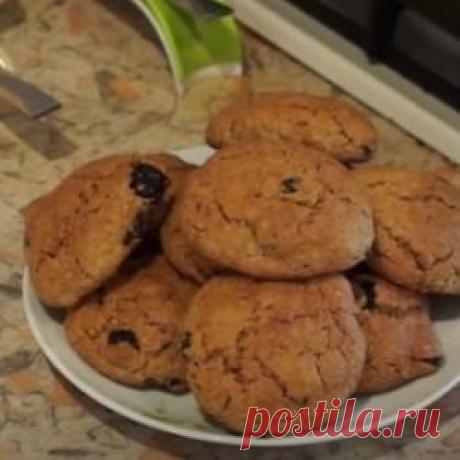 Рецепт: Овсяное печенье с изюмом и корицей из детства - все рецепты России