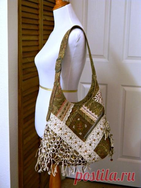 Boho Macramé Handbag Hippie Hobo Linen Paisley di AllasOriginals