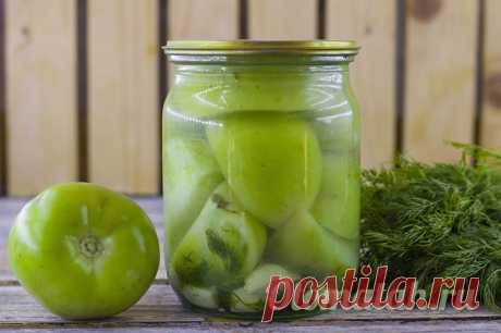 Зеленые помидоры с чесноком — вкусно так, что пальчики оближешь Зеленые помидоры – это недоспелые томаты. Они обладают полезными свойствами для предотвращения многих болезней, повышают тонус организма и обеспечивают хорошее настроение благодаря входящему в состав серотонину.Многие даже опытные хозяйки не догадываются, как можно использовать эти плоды. Естественно, свежие овощи в данном виде не пригодны для использования в пищу, а вот для консервации прекрасно подходят. Дан...