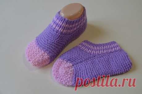 Seamless Two-Needle Knitted Slippers