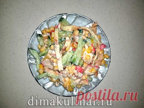 Салат с яичными блинчиками и кукурузой