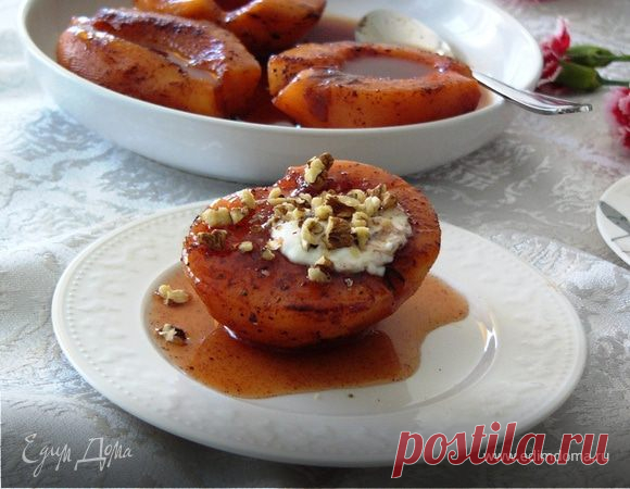 Десерт из айвы (Ayva tatlısı). Ингредиенты: айва, лимонный сок, корица