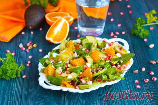 Яркий и вкусный салат с гранатом и рукколой