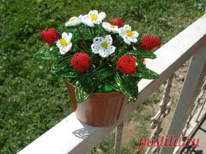 Клубника из бисера — DIYIdeas