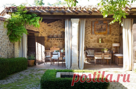 Уютный жилой дом на месте старой школы, Испания / Интерьер / Архимир