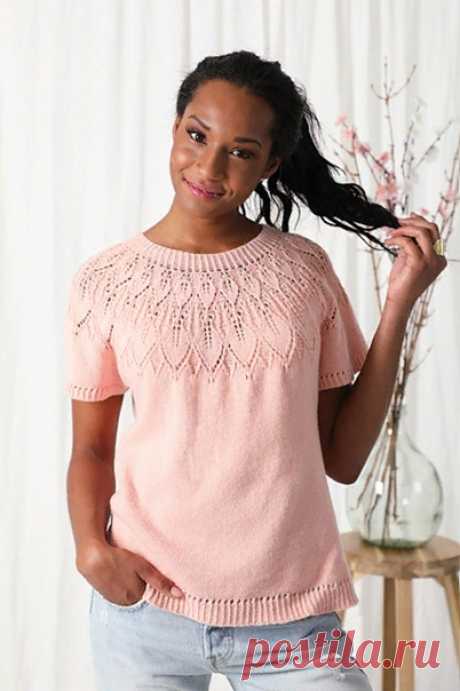 Subtle Spring Tee
Дизайн Rachel Brockman

Размеры:
Окружность груди – 82 (92, 101.5, 110, 121.5, 131, 141, 151, 160) см,

На фото показана модель размера 101.5 см с припуском 19 см для свободного облегания.

Пряжа Fibra Natura Ravello (75% хлопок, 16% шерсть, 9% кашемир; 189 м / 50 грамм в мотке) – 5 (6, 6, 7, 8, 9, 10, 10, 11) мотков.

Круговые спицы № 2.75 и № 3.25 длиной 40 см и 80 см, наборы обоюдоострых спиц №2.75 и № 3.25, маркеры петель, держатели петель, вспомогате...