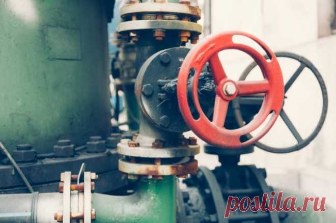 Из-за обстрела ВСУ села Городище в Курской области поврежден газопровод. В подвал одного из жилых домов попал снаряд.