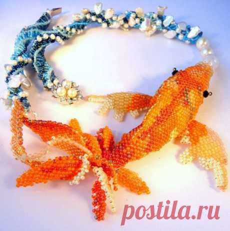 RESERVED/ LAYAWAY Kanagawa Koi II - Sculptural Beadwoven Koi Necklace…