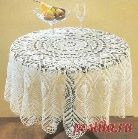 Великолепная скатерть с ананасами крючок.