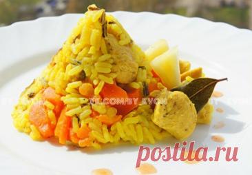 Рецепт плова с курицей и ананасом Плов с курицей и ананасом - это ароматное и диетическое блюдо, которое сочетает в себе нежное куриное филе и сладкий ананас. Специи, такие как шафран и куркума, придают плову пикантность и насыщенный вкус. Это блюдо идеально подходит для тех, кто хочет насладиться вкусной и полезной едой после праздников.