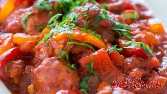InVkus: Тушеная курица со сладким перцем в томатном соусе