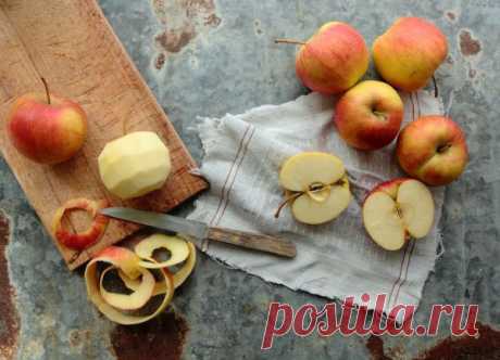Лучше не чистить: 7 продуктов, которые полезнее есть с кожурой