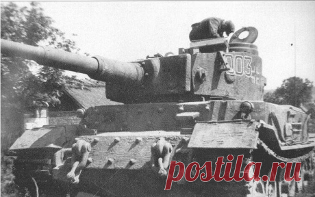 Циммерит – антимагнитное покрытие бронетехники «вермахта» 




В 1943 году немцы для борьбы с наиболее совершенными советскими кумулятивными ручными магнитными минами начали использовать специальный защитный слой – Циммерит (нем. Zimmerit), который наносился…