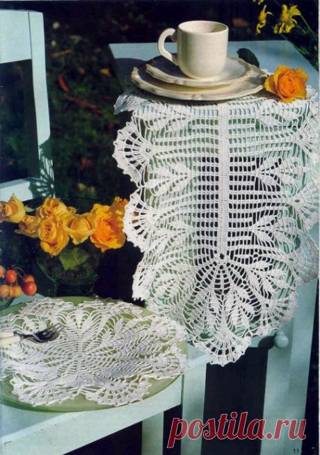 ​Овальная ажурная салфетка крючком