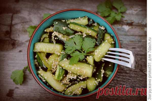 Острые огурчики с кунжутом (заготовка для зимы)