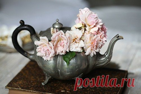 Розы в серебре
