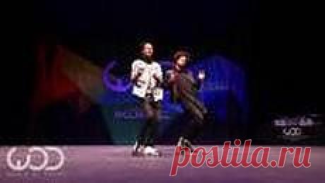 Парни талантливо танцуют