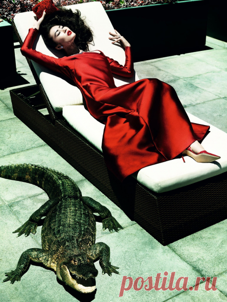 Лиу Вэн (Liu Wen) в фотосессии Марио Тестино (Mario Testino) для журнала Vogue China (декабрь 2013).