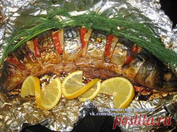 Запеченная скумбрия с овощами
на 100грамм - 54.31 ккалБ/Ж/У - 3.91/2.39/4.8 

Ингредиенты: 
Скумбрия - 1 шт 
Показать полностью…