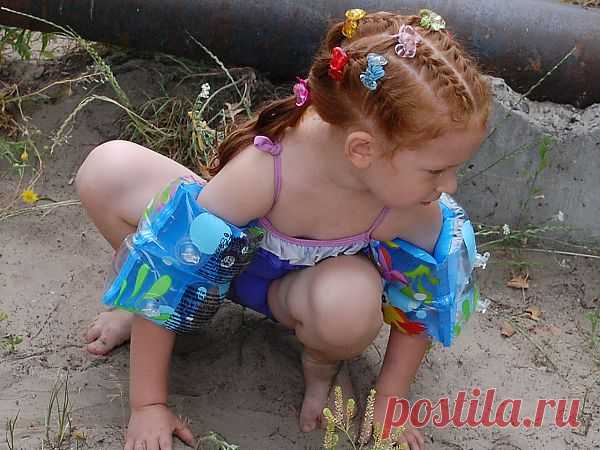 Рыжая девочка ))
