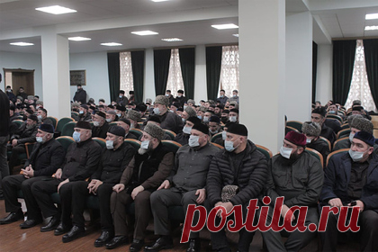 Мусульмане Чечни ответили Турции на присвоение парку имени Дудаева. Духовное управление мусульман Чечни выпустило резолюцию, осуждающее присвоению парка в Турции имени Джохара Дудаева. В своем заявлении они назвали переименование парка актом поддержки терроризма, а сама такая политика идет в разрез с построением нормальных отношений с Россией, подчеркнули в ДУМ.