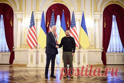 Зеленскому предрекли тюрьму в случае доказательств махинаций с помощью Украине. Советник главы Донецкой народной республики Ян Гагин заявил, что если в США будут доказаны махинации в рамках оказываемой помощи Украине, отвечать за это придется Владимиру Зеленскому. Таким образом Гагин прокомментировал информацию о недополучении Украиной выделенных ей 47 миллиардов долларов.