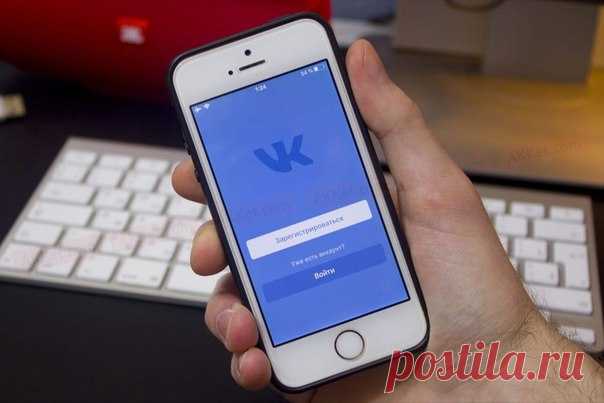 Как "Вконтакте" отправлять пустые и перечеркнутые сообщения Так уж сложилось, что российская социальная сеть "ВКонтакте" не предоставляет никаких возможностей по формированию текста во время общения в рамках чата с одним собеседником или сразу несколькими. Впрочем, они все же присутствуют, но просто скрыты от глаз простых пользователей. Чтобы отправить кому-либо пустое сообщение просто используйте комбинацию символов &# 13; без пробела, точка с запятой в конце…
