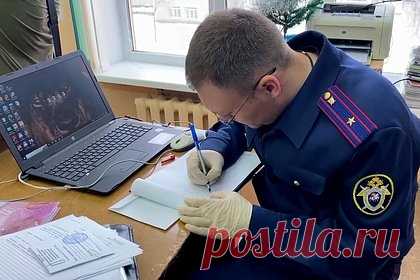Против отца открывшей стрельбу в брянской школе ученицы возбудили дело. Против отца устроившей стрельбу в школе Брянска восьмиклассницы возбудили дело. Об этом сообщает издание Baza в своем Telegram-канале. Дело возбуждено по статье 224 («Небрежное хранение оружия») УК РФ. Отмечается, что у мужчины было разрешение на хранение и ношение оружия, а условия хранения проверялись ежегодно.