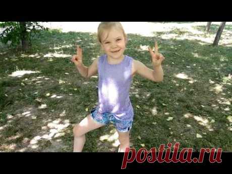 Ажурная летняя майка спицами на девочку 6 -7 лет