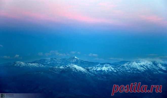 (4) Montenegro Outdoor Team