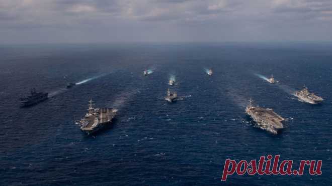 Боевые корабли ВМС США и Японии демонстрируют силу Китаю в акватории Филиппинского мор