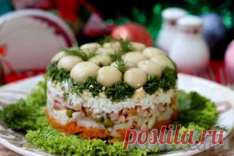 Салат &quot;Грибная поляна&quot; с копчёной курицей
Добавить в &quot;Любимые&quot;