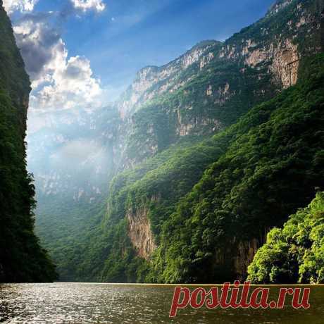 Каньон дель Сумидеро. Мексика.