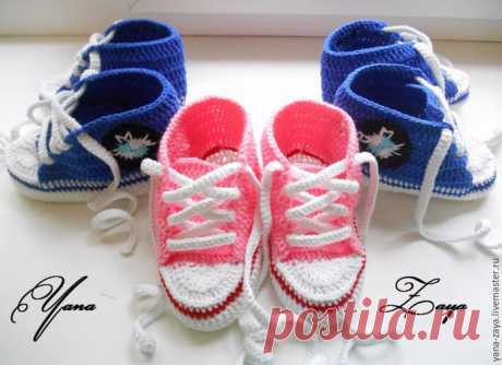 Вяжем крючком милейшие пинетки-кеды. Мастер-класс