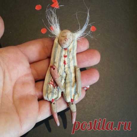 Такой забавный #Цирк_цирк_цирк #artwork  #smol #doll  #artdoll
БРОНЬ