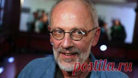 «Мрачный алкоголик, пью на работе» — Александр Гордон о том, сколько алкоголя выпивает в день и какой предпочитает
Известный российский телеведущий Александр Гордон, которому в этом году «стукнуло» 57 лет, недавно дал большое интервью Юрию Дудю. В этом интервью было много о его работе, политике, обществе. В общем, есть что обсудить. Но довольно подробно Гордон рассказал и о своем пристрастии к...
Читай дальше на сайте. Жми подробнее ➡