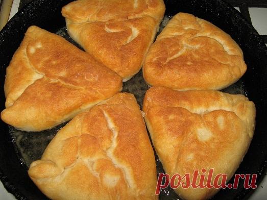 Как приготовить вкусные домашние беляши с мясом?