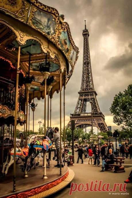 YouExif - Eiffel Tower, Paris