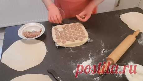 Вкусное тесто на пельмени Как правильно использовать пельменицу.
