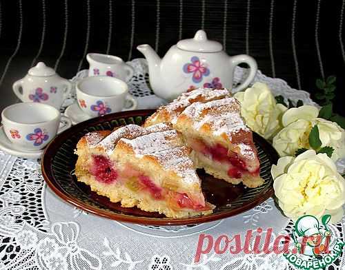 Пирог с ревенем и малиной. Автор: Nika
