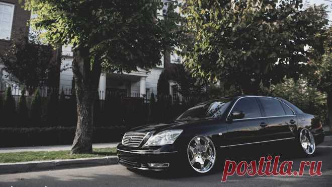 Lexus LS 430 President 05' Решил зарегить свою техничку, дабы писать всякую нудотину по обслуживанию. Возможно когда-то она станет ближе к стенсу, посмотрим. Пока же это просто поджопник, который немного ниже стока ) Расход в городе 14-20, трасса же 10-15. За 3 года и 100к пробега поменяно:

— Усилитель Mark Levinson
— Передн…