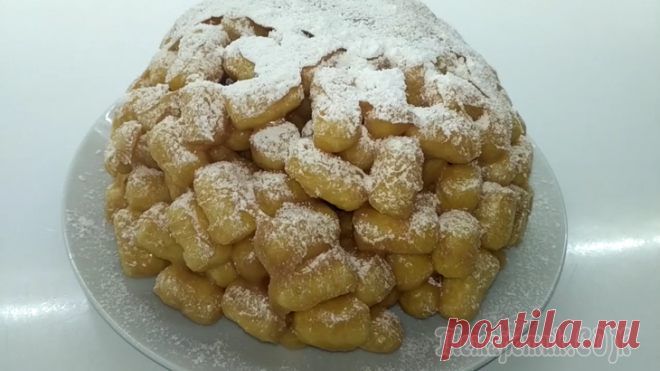 Десерт из трех ингредиентов - вкус детства! Очень простой и быстрый рецепт вкусного десерта-торт на скорую руку. Он идеально подойдёт на случай неожиданных гостей или когда нет времени, а хочется приготовить что-то вкусненькоеНам понадобится :1...