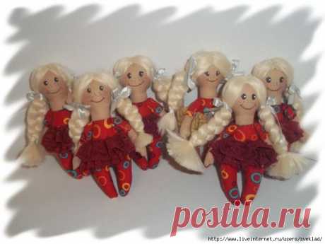 куколки малышки.