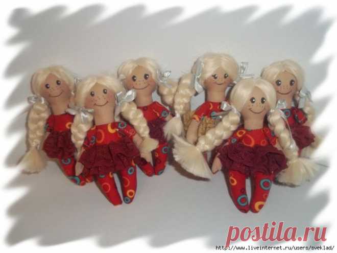 куколки малышки.