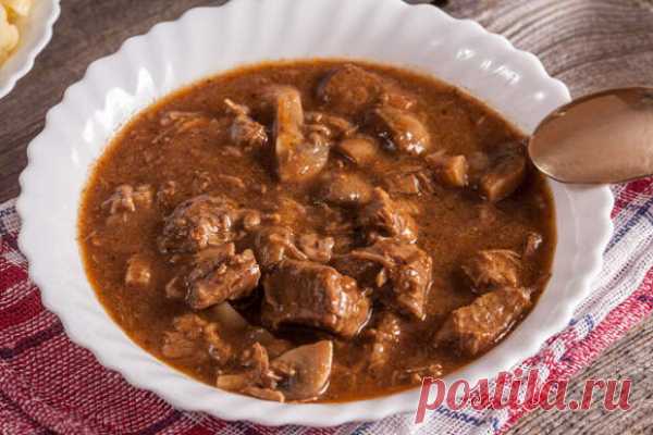Жесткое мясо: техника правильного тушения 



Приготовление жестких кусков мяса и отрубов старых животных не терпит суеты и спешки. Процесс этот не столько хлопотный, сколько длительный. Чтобы получить из такого мяса блюдо с мягкой консистенц…