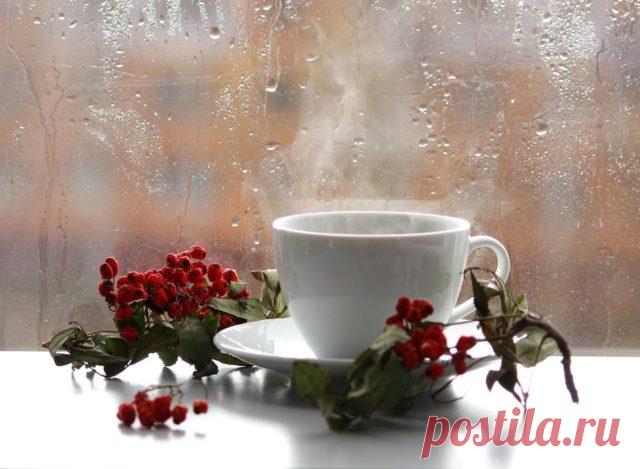 🍁 🍰☕ 🍁 Я ОСЕНЬ ПРИГЛАШУ НА ЧАШКУ ЧАЯ ...  | 
Я осени шепчу: Ты не скучай, 
Подниму тебе я настроенье: 
Заходи сейчас ко мне на чай – 
Угощу малиновым вареньем…